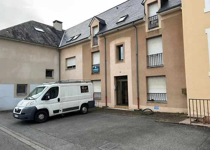 Reve Divin T2 En R/c Parking-bagagerie-salle Sport-barbecue